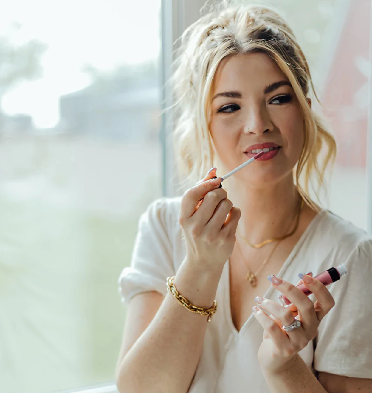 LIP REPUBLIC - CUSTOM LIP GLOSS